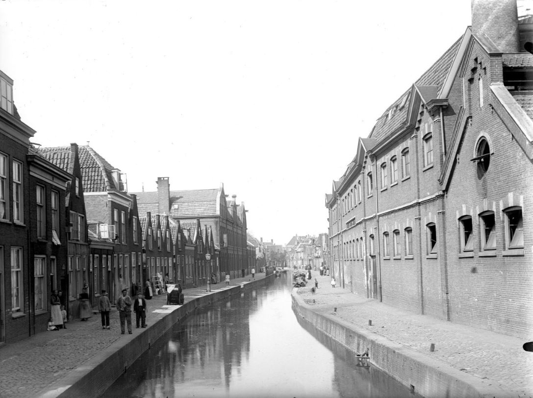 1890 plm r Oude Rijn.jpg